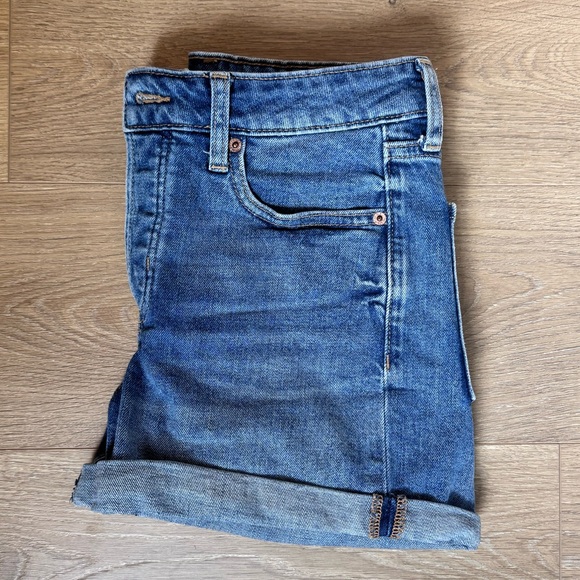 Old Navy OG Women’s High-Rise Straight Jean‎ Shorts Size 2 Denim Button Fly - Picture 5 of 7